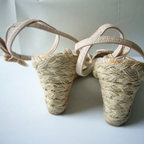 Stuart Weitzman Paisley Print Espadrille Sandal 10 - Picture 6 of 6